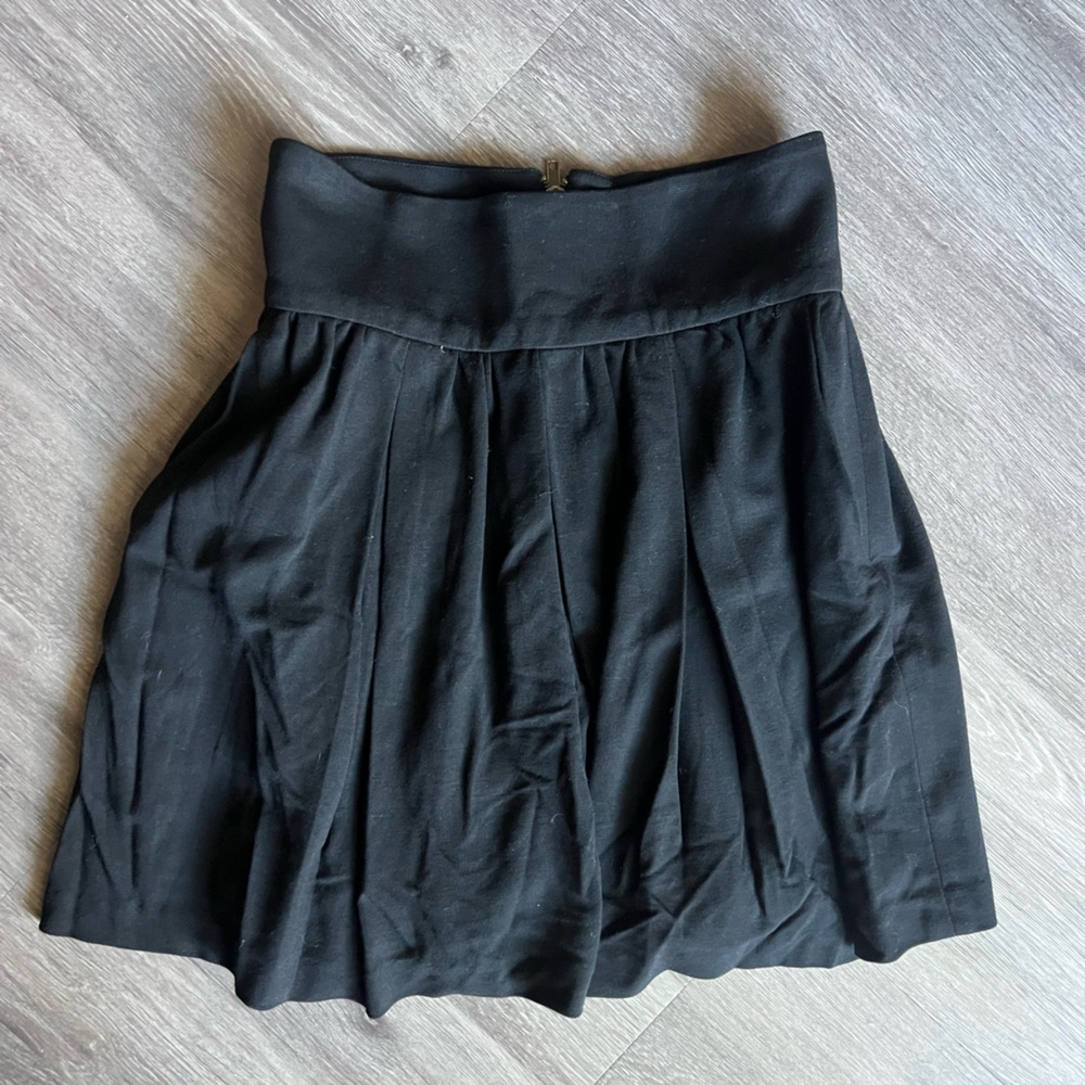 LaRok Elegant Black Women's Skirt - Picture 2 of 4